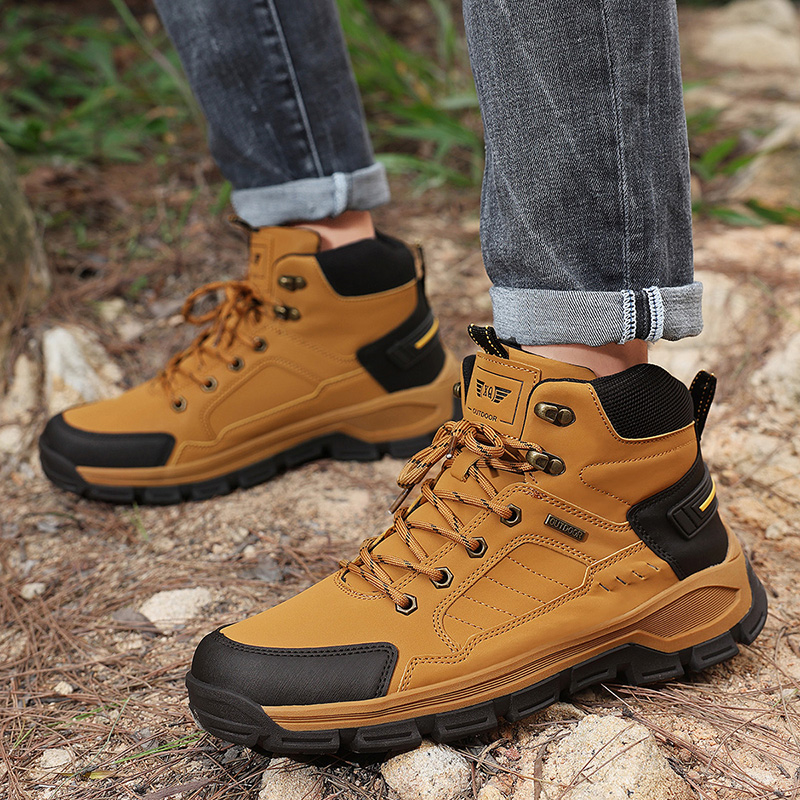 新しい秋のメンズブーツファッションアウトドアハイキングブーツ - Leather Work Boots のレビューと価格