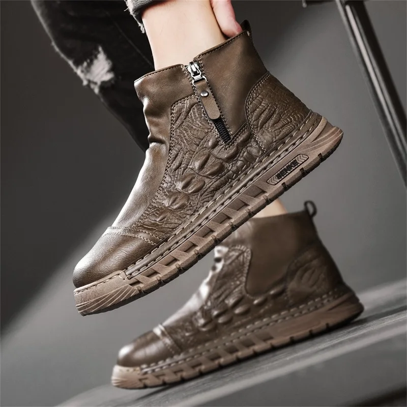 英国風のハイカット作業靴。男性用で、履き心地の良いレザーブー - Leather Work Boots のレビューと価格