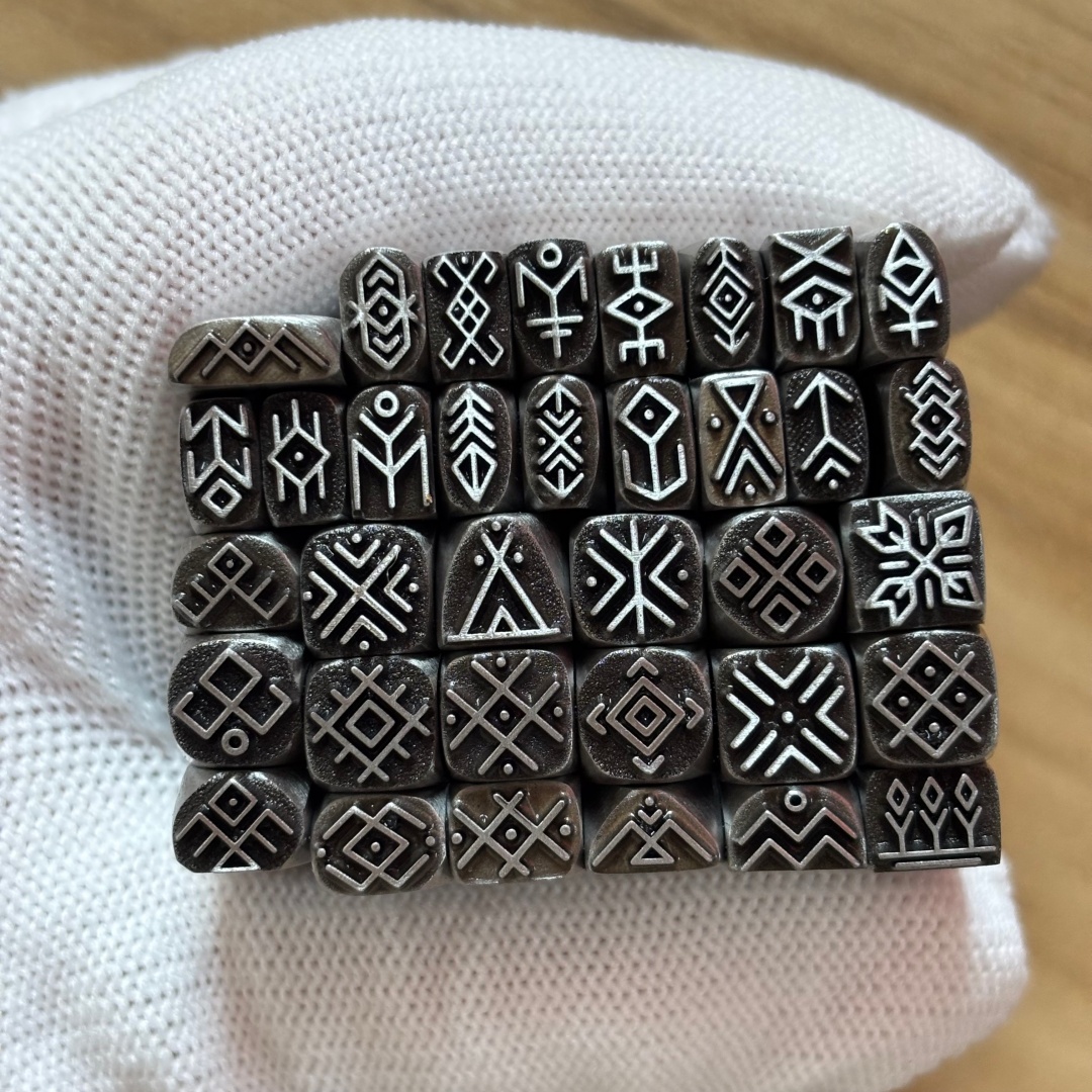 NO.19-NO.35 ヴィンテージシンボルロゴメタルスタン - Leatherwork Patterns のレビューと価格